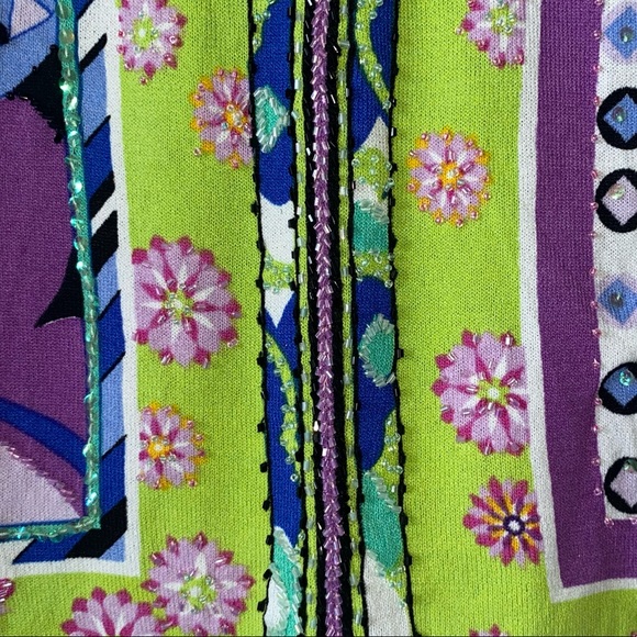 Alberto Makali Embroidered Top - Picture 5 of 6